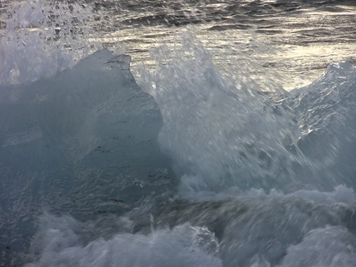 Lisa K. Blatt, Untitled (Icebergs), video still, 2008